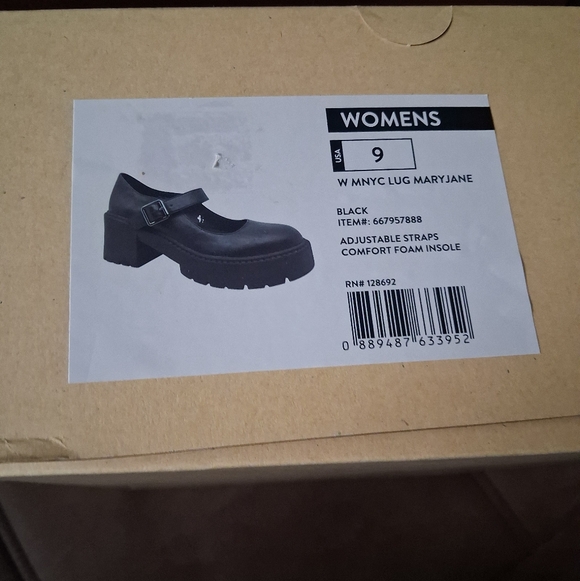 Madden NYC Women's Black Lug Sole Mary Jane Shoes Size 9 - Picture 4 of 7